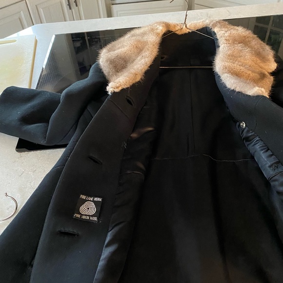 Wool coat - Picture 2 of 5